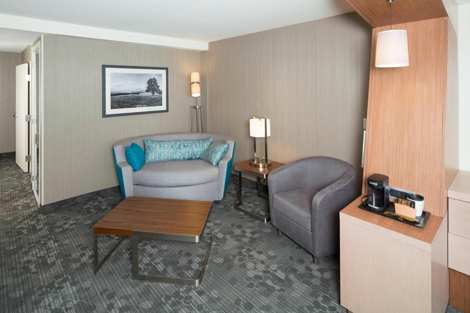 คอร์ตยาร์ด ดัลลัส มิดโลเทียน แอท มิดโลเทียน คอนเฟอเรนซ์ เซ็นเตอร์ Hotel Midlothian ภายนอก รูปภาพ