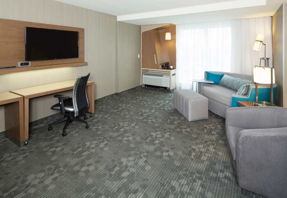 คอร์ตยาร์ด ดัลลัส มิดโลเทียน แอท มิดโลเทียน คอนเฟอเรนซ์ เซ็นเตอร์ Hotel Midlothian ภายนอก รูปภาพ