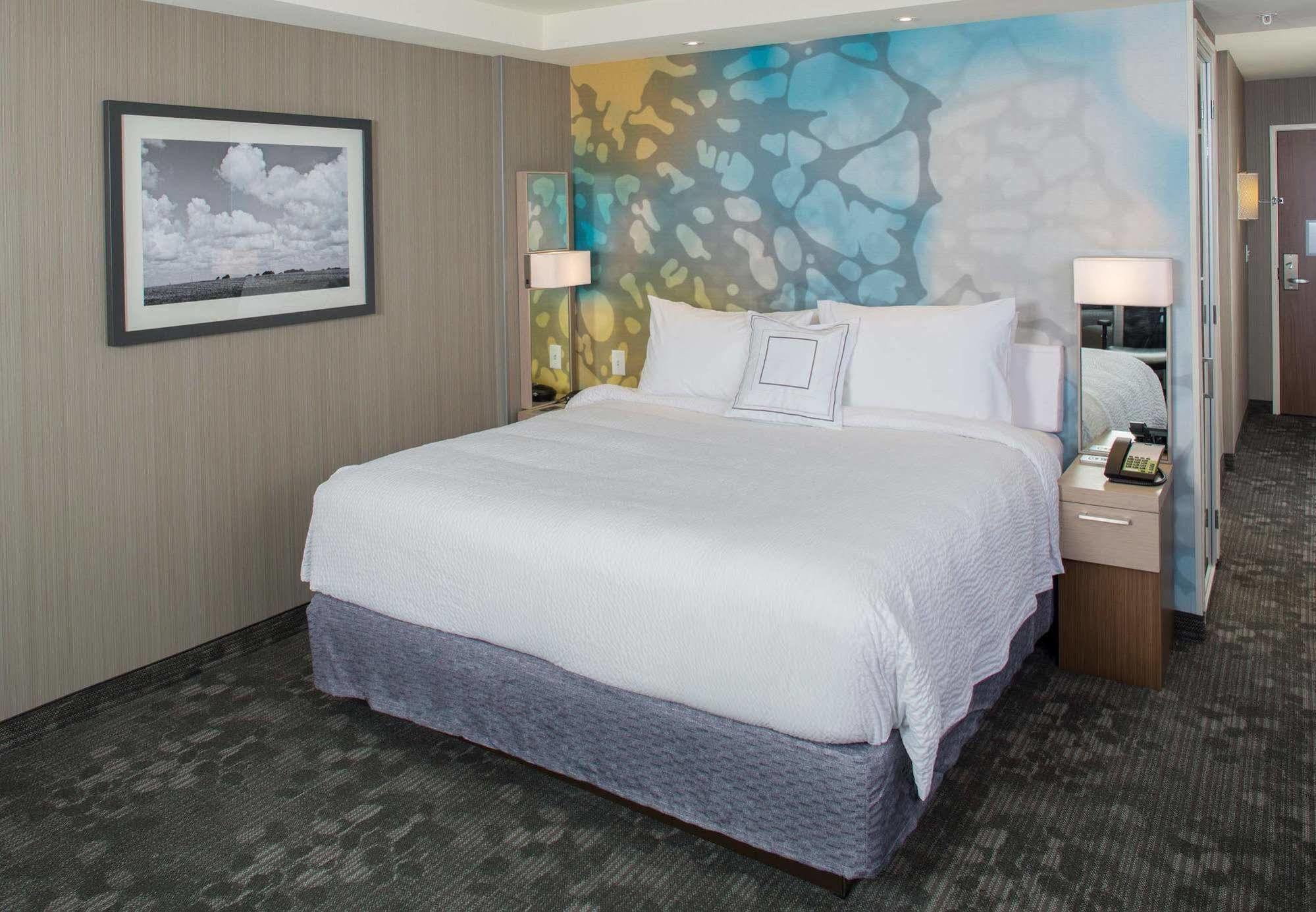 คอร์ตยาร์ด ดัลลัส มิดโลเทียน แอท มิดโลเทียน คอนเฟอเรนซ์ เซ็นเตอร์ Hotel Midlothian ภายนอก รูปภาพ